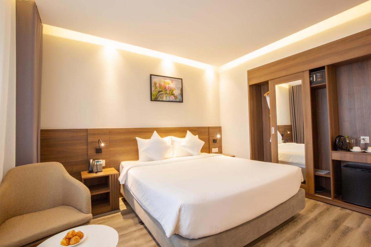 Merlot Hotel Нячанг Экстерьер фото