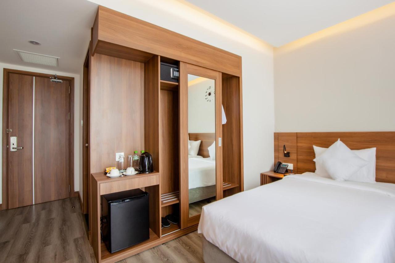 Merlot Hotel Нячанг Экстерьер фото