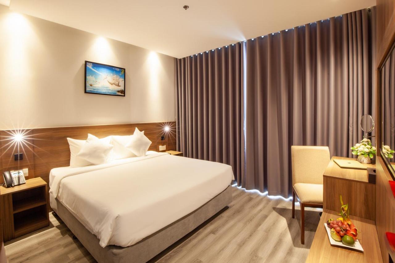 Merlot Hotel Нячанг Экстерьер фото